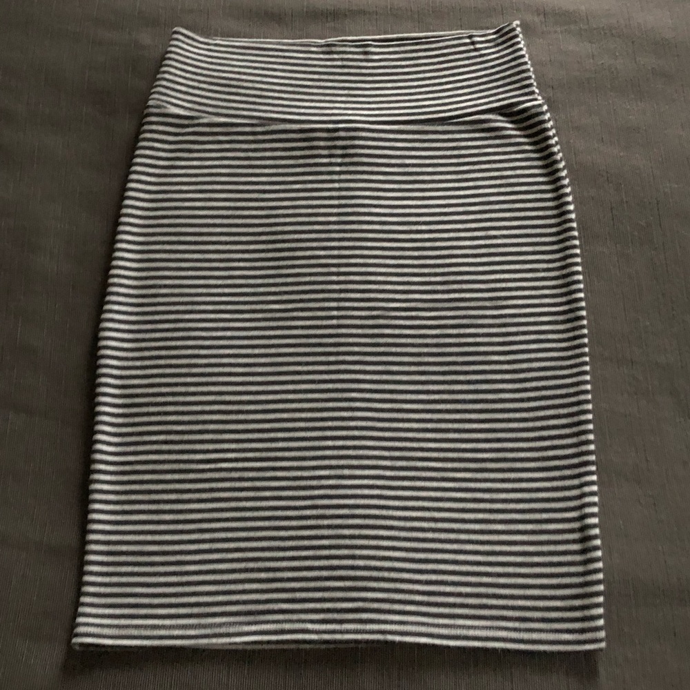 Super Cute Grey & Black Striped Pencil Skirt